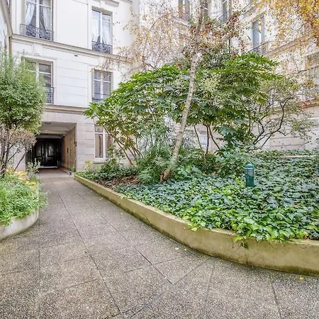 Magnifique Studio Parc Monceau Parigi